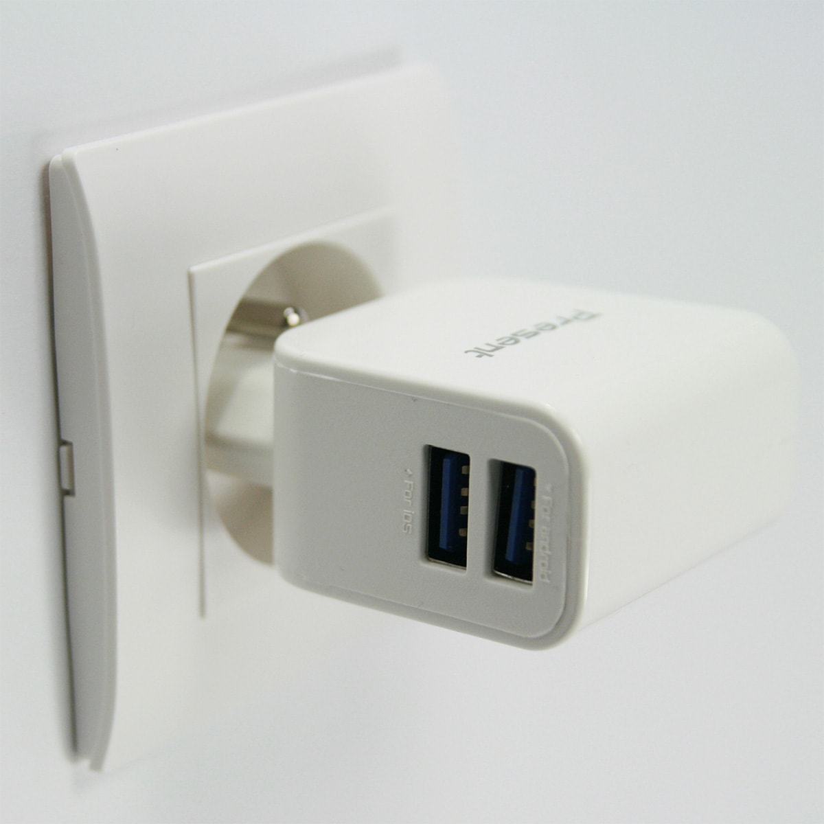 Chargeur USB Secteur de 3.1A pour iPhone, Androïd et les appareils numériques 